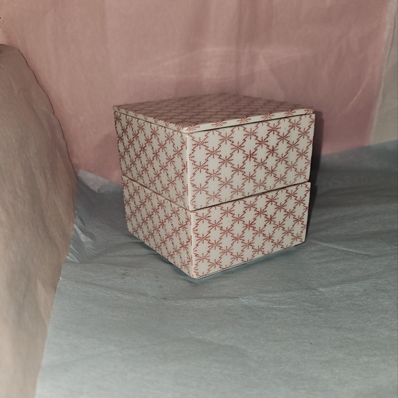 Ju-bako - Porcelain Tsunomatsukawabishi Red Box - EUC - Picture 11 of 11